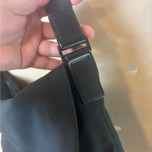 TUMI Messenger Bag Ballistic Nylon and Full-Grain Leather 4367 + Tavel Pouch